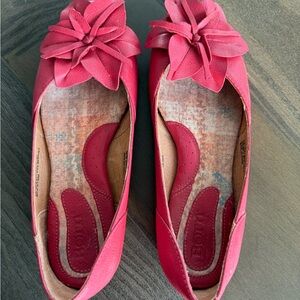 Born Women's Vibrant Red Flats with Floral Detail